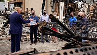 Usa, la rabbia di Kenosha. Trump: "Tumulti anti americani"