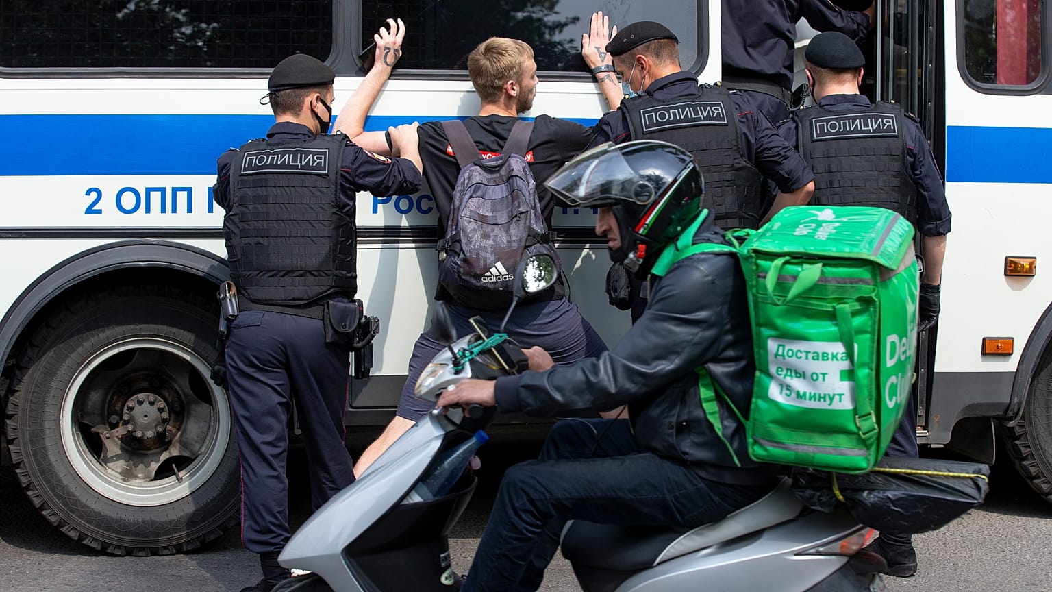 На акции в поддержу Ивана Сафронова