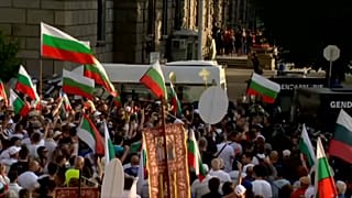 Bulgarie : heurts lors de manifestations devant le Parlement