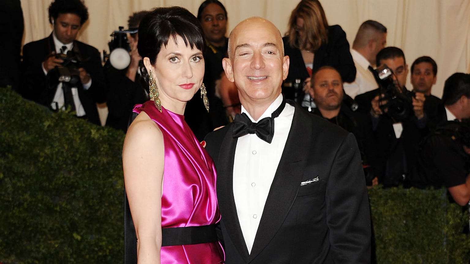  Amazone founder, president and CEO Jeff Bezos and MacKenzie Scott, who recently divorced Amazon founder Jeff Bezos