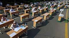 Usbekistan: Freiluftprüfungen für Examensanwärter
