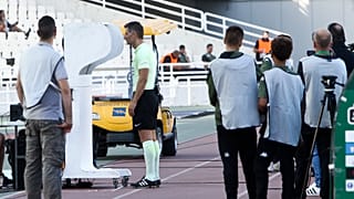 Ο ΤΑΣΟΣ ΣΙΔΗΡΟΠΟΥΛΟΣ ΕΛΕΓΧΕΙ ΣΤΟ VAR