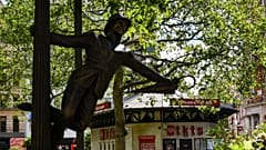Palcos voltam a receber espetáculos, mas crise agudiza-se no West End de Londres