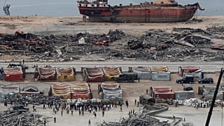 Beyrut'ta patlamanın meydana geldiği liman 