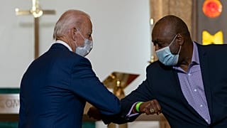 Tutti in visita a Kenosha, terreno di confronto Trump-Biden