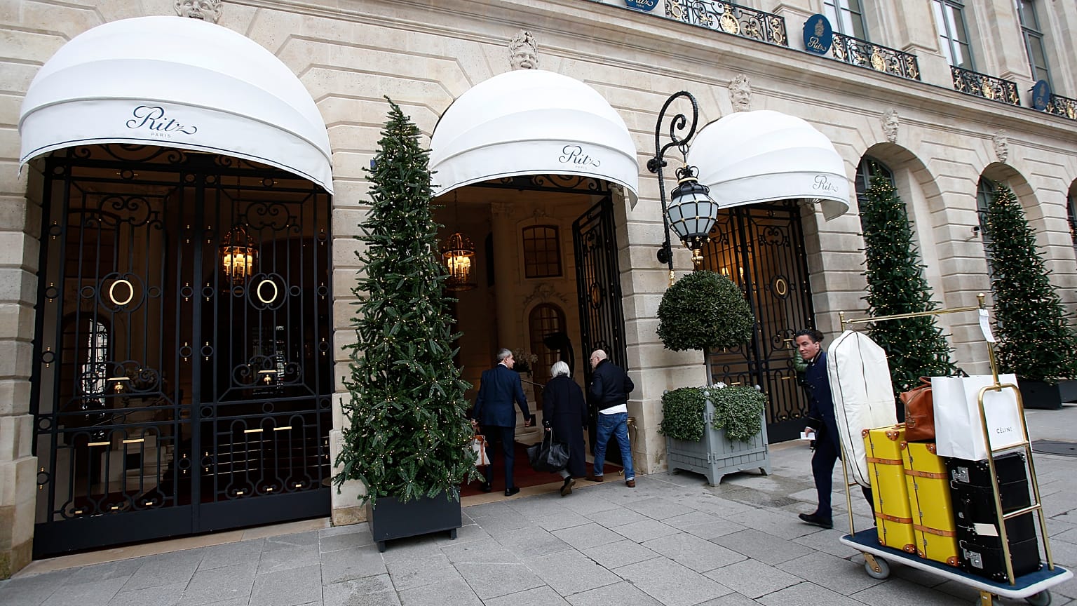 Знаменитый парижский Ritz в ожидании прежней клиентуры