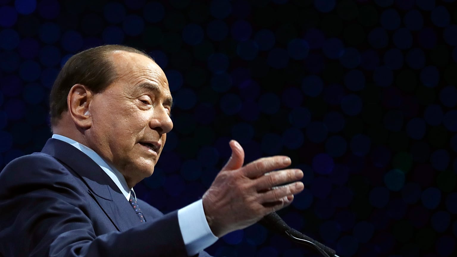 Silvio Berlusconi, exprimer ministro italiano y presidente del partido Forza Italia (Go Italy) habla durante el congreso del Partido Popular Europeo (PPE) en Zagreb, Croacia, 
