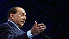 Silvio Berlusconi, exprimer ministro italiano y presidente del partido Forza Italia (Go Italy) habla durante el congreso del Partido Popular Europeo (PPE) en Zagreb, Croacia, 