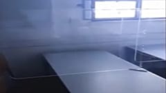 ΠΛΕΞΙΓΚΛΑΣ ΣΤΑ ΘΡΑΝΙΑ