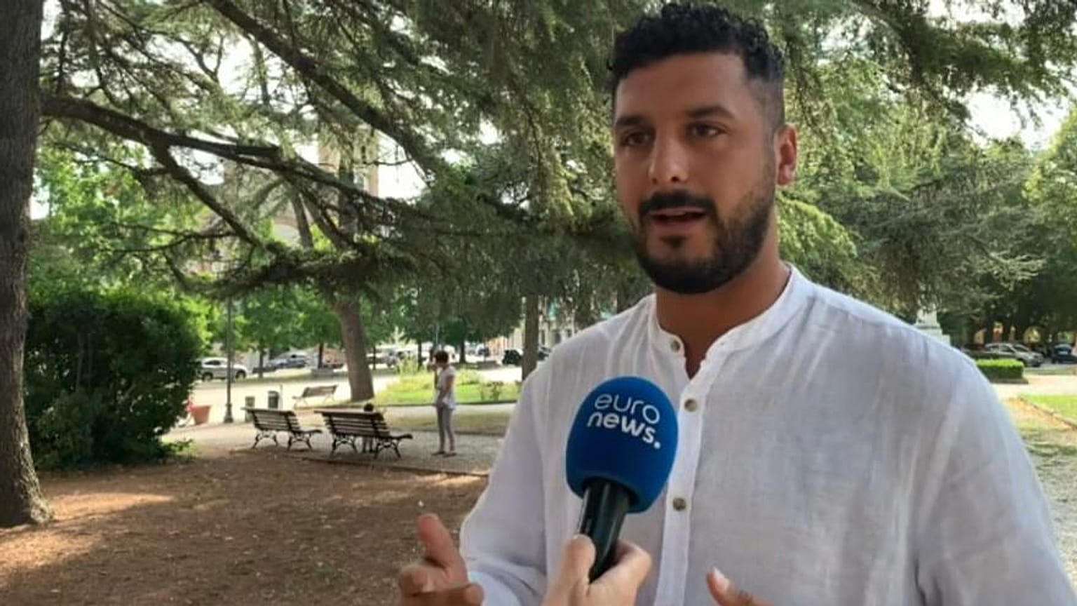 زعيم  حزب "المستقبل الآن" ياسين الغليظ  يتحدث إلى يورونيوز