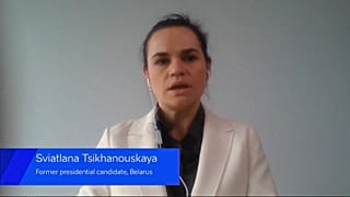 Líder da oposição da Bielorrússia exige afastamento de Lukashenko