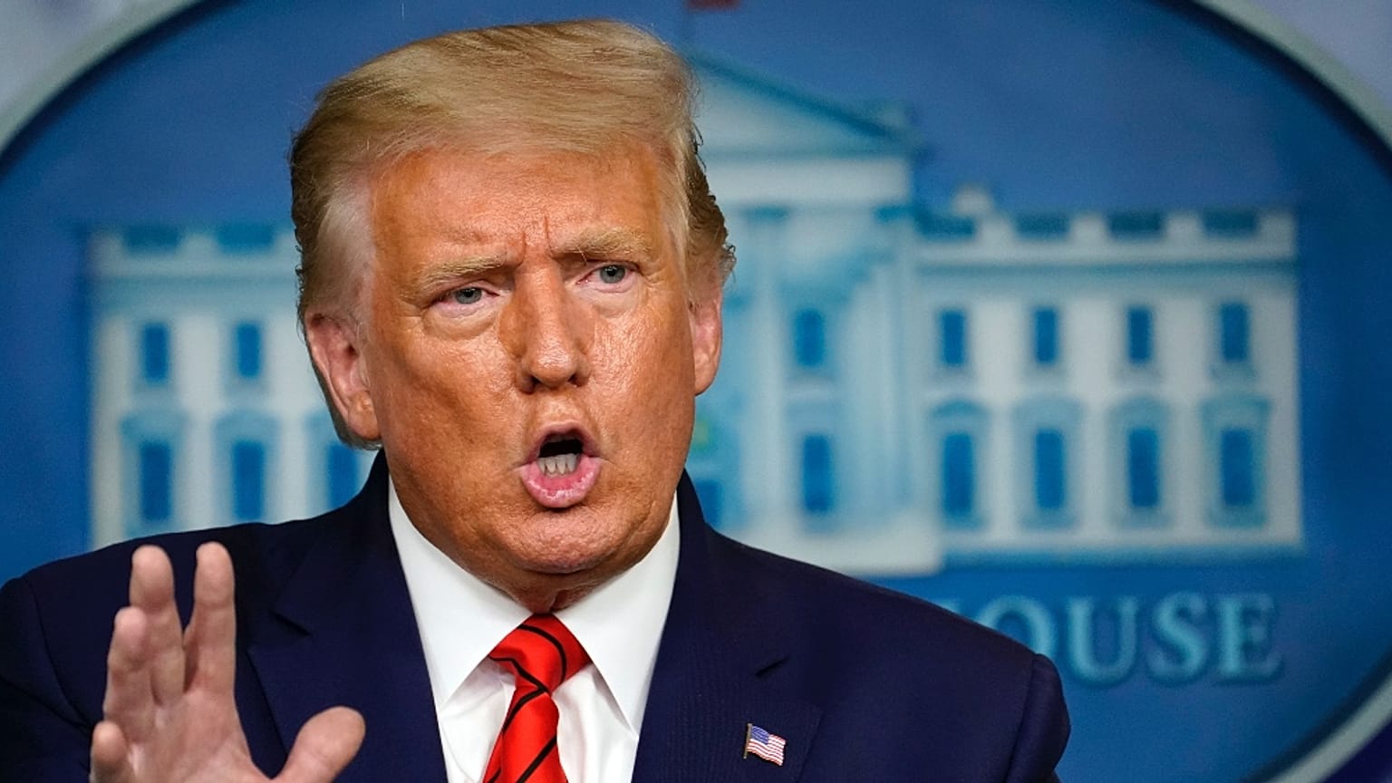 Donald Trump sajtóértekezlete a Fehér Házban