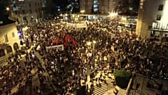 Miles de personas se manifiestan frente a la casa de Benjamin Netanyahu