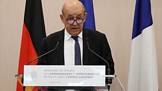 وزير الخارجية الفرنسي جان إيف لو دريان