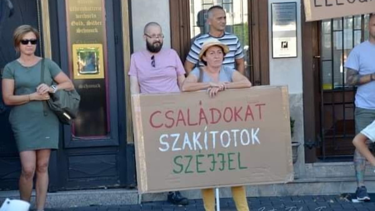 Sopronban mintegy kilencszázan tüntettek 