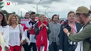 Maria Kolésnikova en una protesta contra el presidente Lukashenko