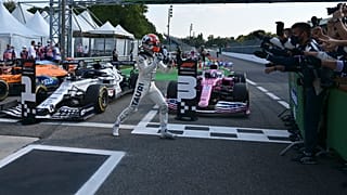 Pierre Gasly bejubelt seinen ersten Formel-1-Sieg mit dem Alpha Tauri Team