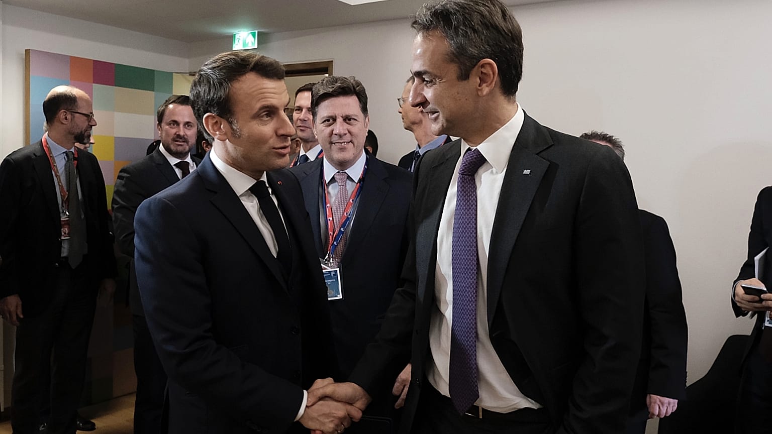 Ο πρόεδρος της Γαλλίας Ε.Μακρόν με τον πρωθυπουργό της Ελλάδας Κ.Μητσοτάκη