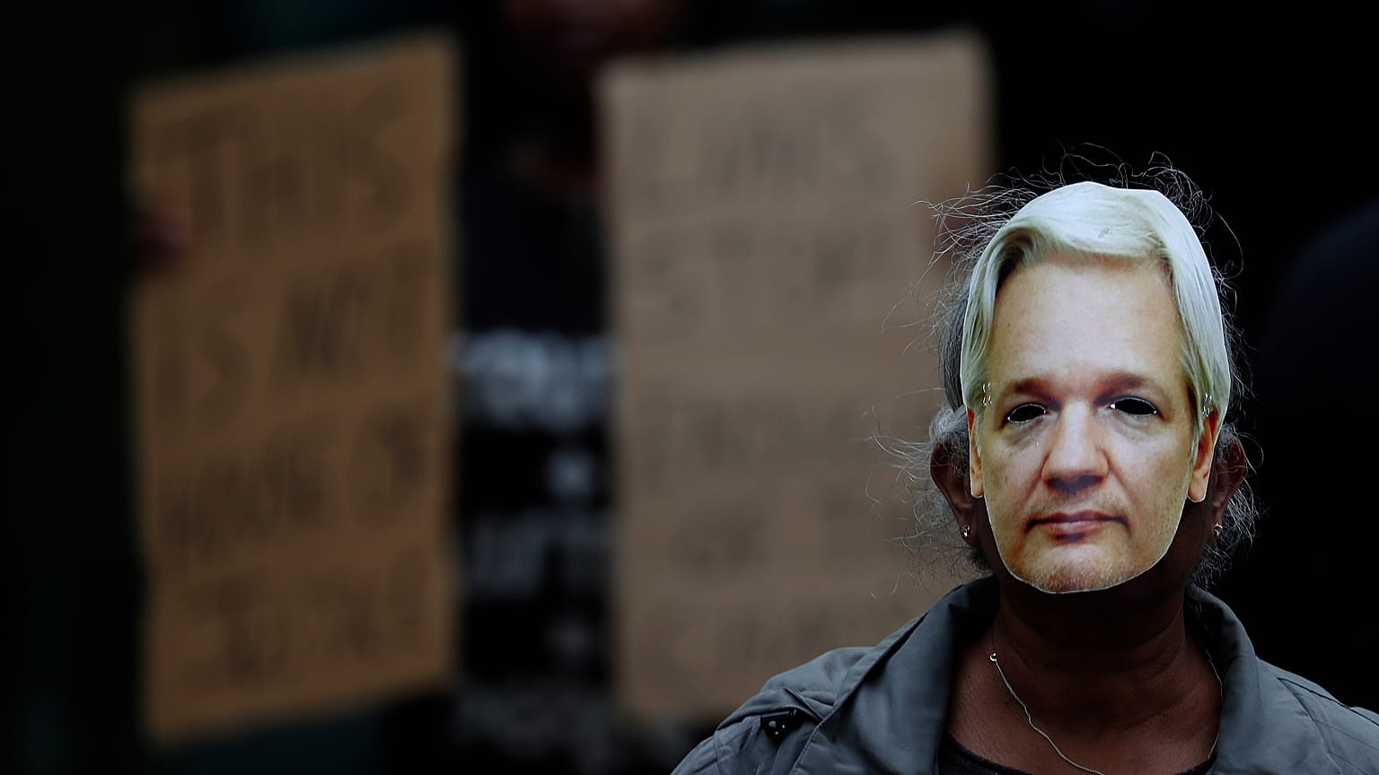 WikiLeaks'in kurucusu Julian Assange'ın ABD'ye iadesi ile ilgili dava İngiltere'de başladı