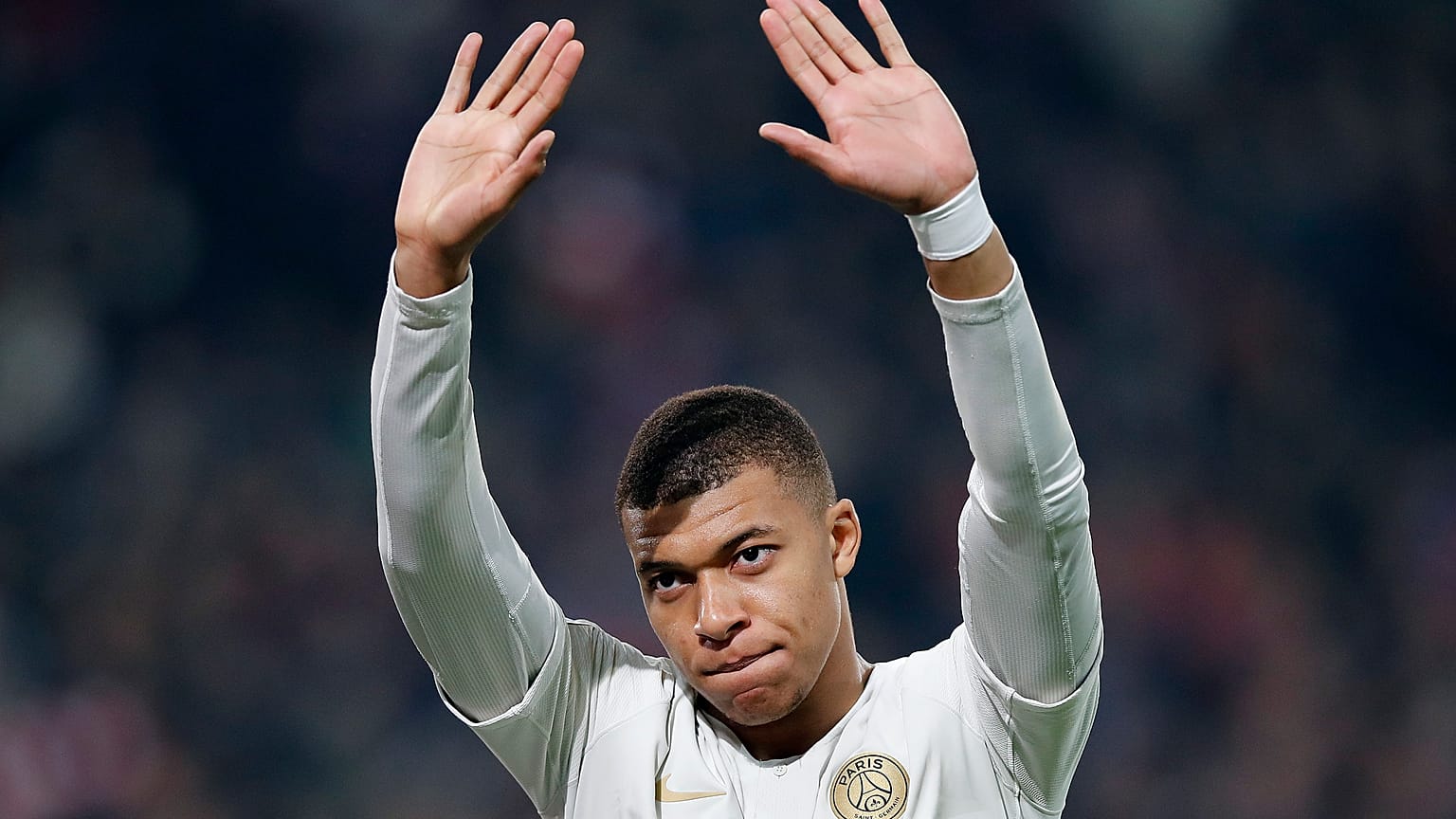 Kylian Mbappé ist positiv auf das Coronavirus getestet worden und fällt für das Kroatien-Spiel Dienstagabend aus