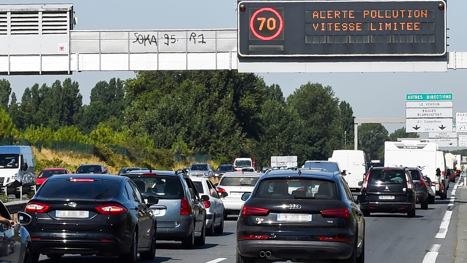 Tráfico al ralenti por alerta de contaminación en Francia en agosto de 2018