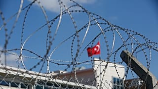 Szigorú biztonsági intézkedések mellett folyt a bírósági tárgyalás Isztambul külvárosában