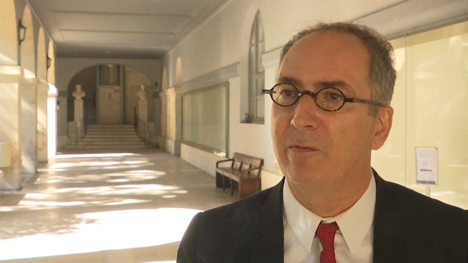 Dr. Laurent Toubiana - Epidemiologista 