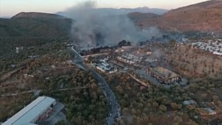 Chaos nach Brand im Lager Moria - Behörden suchen 35 Covid-19-positive Migranten