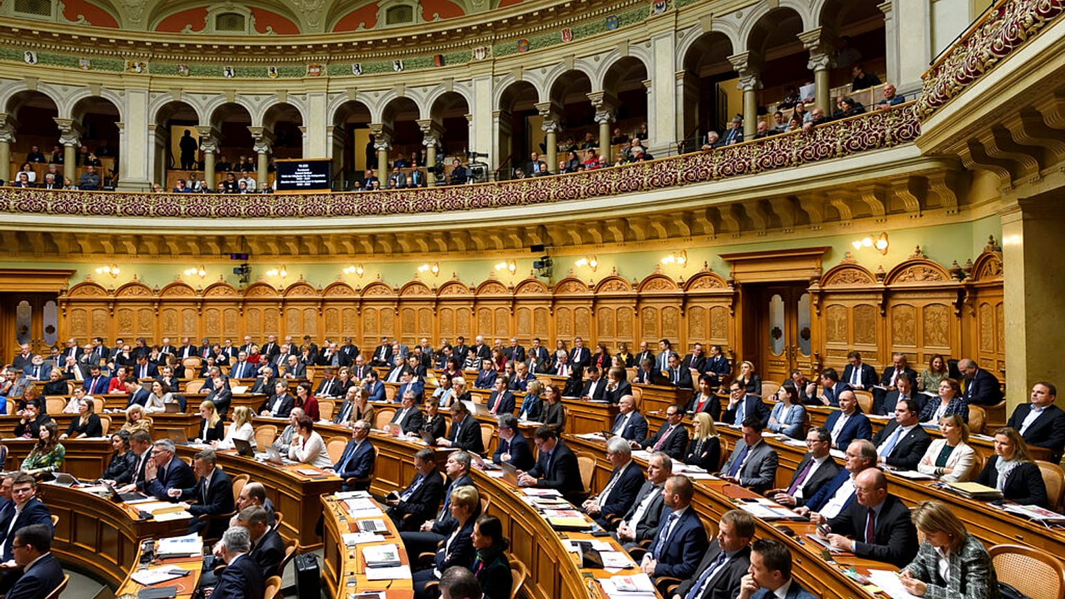 Mitglieder des Nationalrats im Parlamentsgebäude in Bern, 11. Dezember 2019