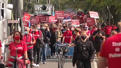 "Alarmstufe Rot": Veranstaltungsbranche demonstriert in Berlin