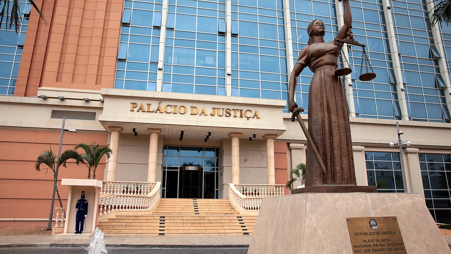 Palácio da Justiça de Luanda