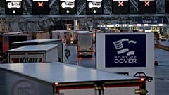 Camion salgono a bordo di traghetti nel Porto di Dover (Inghilterra), nella mattina di sabato 1 febbraio 2020, giorno in cui Brexit è divenuta effettiva
