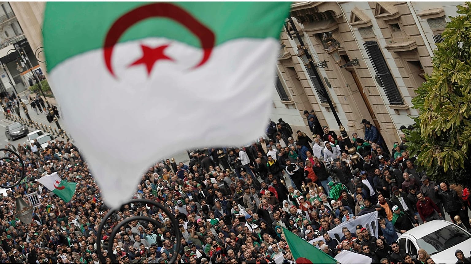 الجزائر