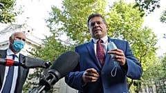Απειλεί με κυρώσεις τη Βρετανία η Ευρωπαϊκή Ένωση