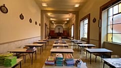 Zum Klassenzimmer umgewidmete Kapelle.