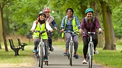 Cycle Sisters on a group ride