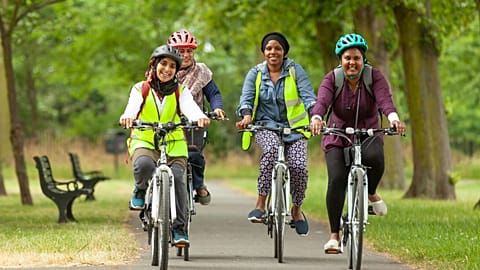 Cycle Sisters on a group ride