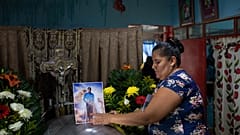 Capilla ardiente del periodista Julio Valdivia Rodríguez en su casa de Tezonapa (México)