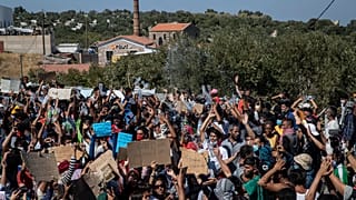 Manifestation de migrants à Lesbos