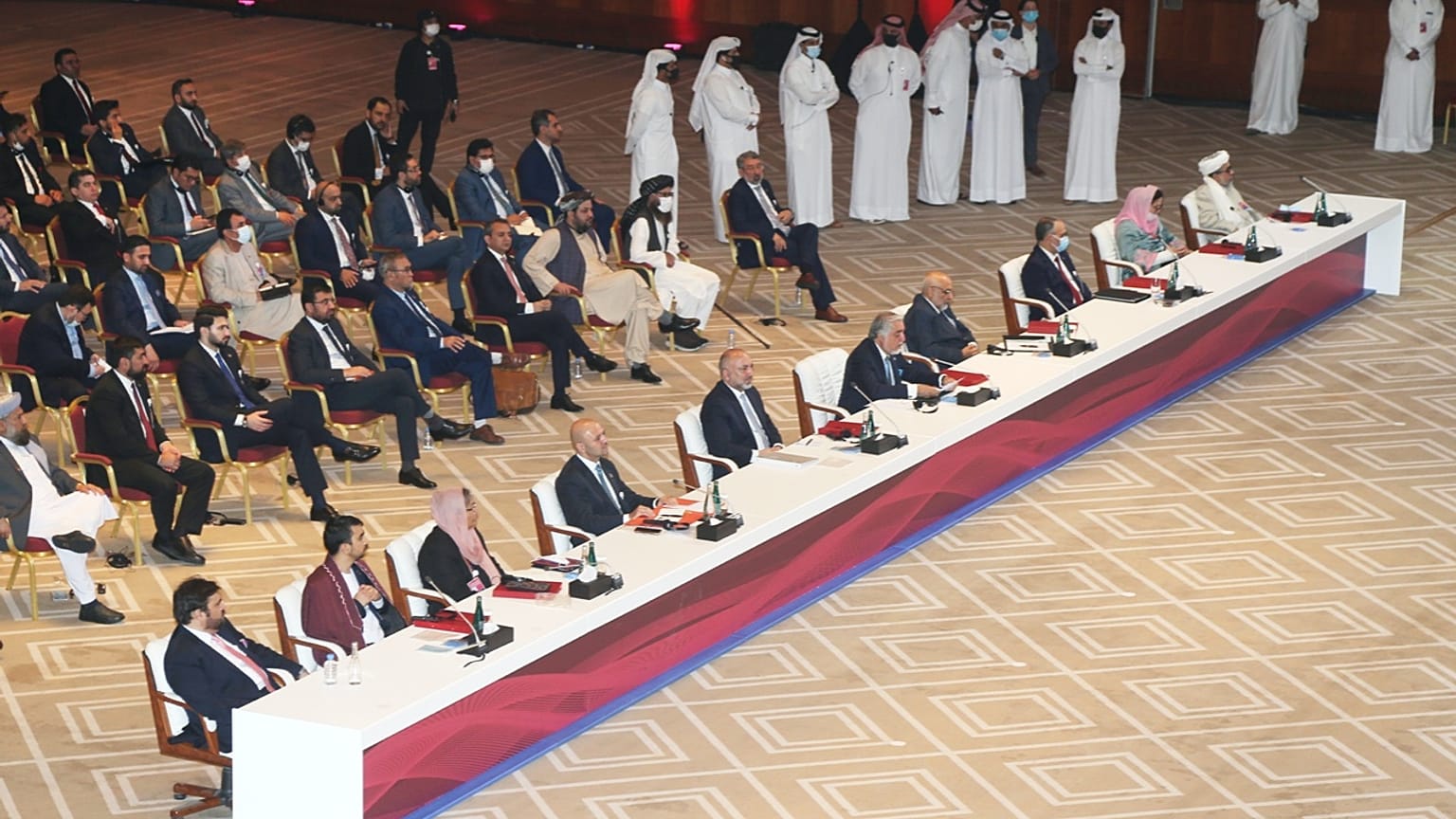 Katar'ın başkenti Doha'da Afganistan hükümeti ve Taliban arasında barış görüşmeleri başladı