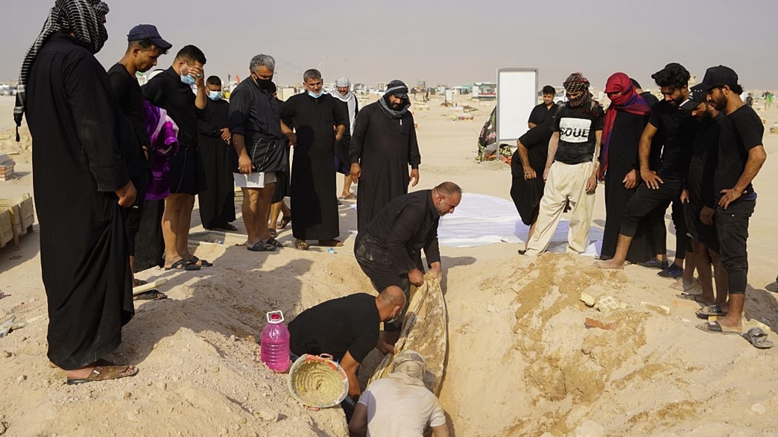 Irak Covid-19 mezarlık