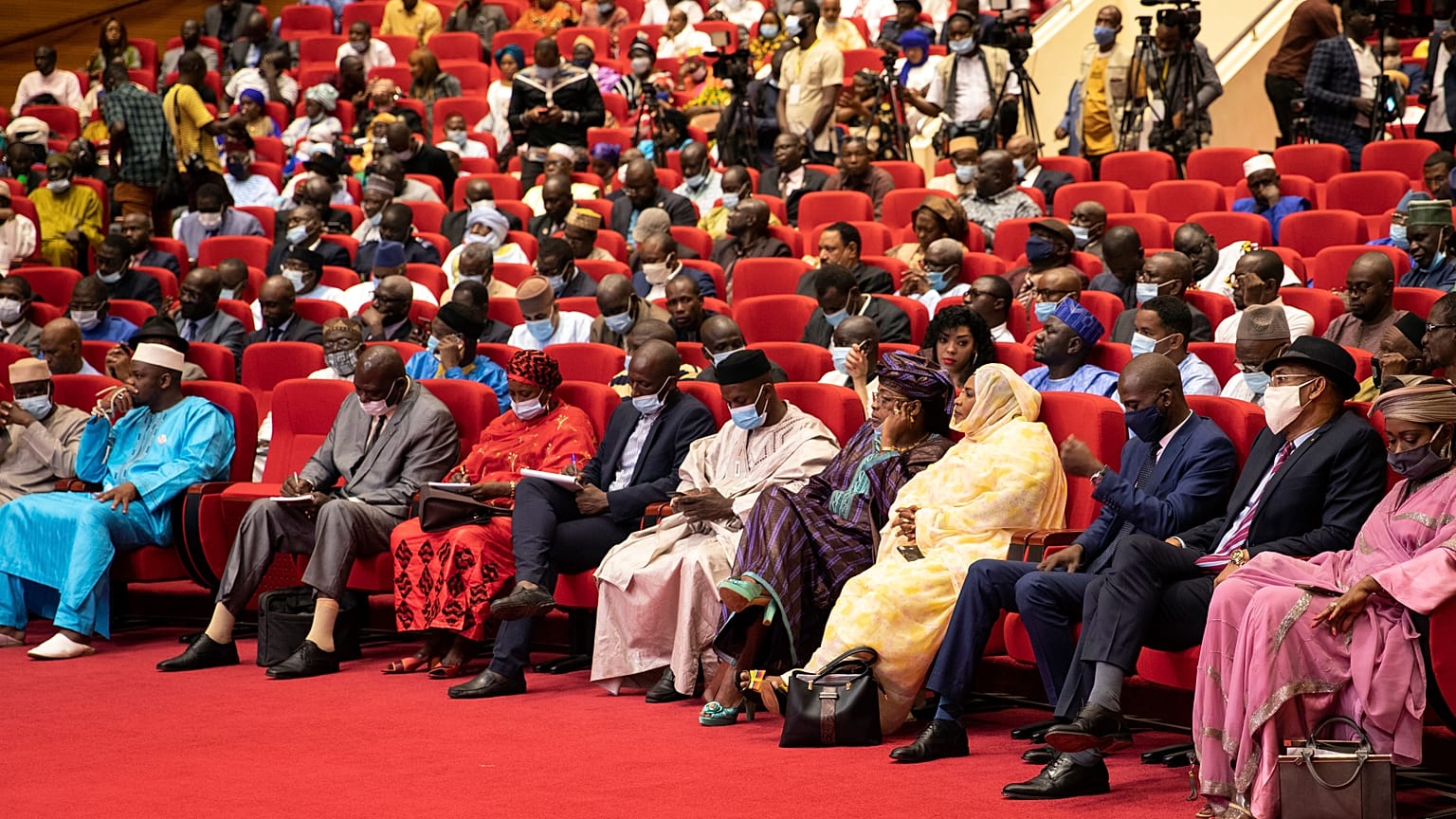 Des délégués participent à une conférence sur la transition vers un pouvoir civil à Bamako au Mali, le 10 septembre 2020