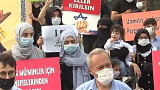 Kωνσταντινούπολη: Ισλαμιστές κατά Charlie Hebdo και Μακρόν