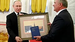 Vlagyimir Putyin és Gennagyij Zjuganov 2019-ben