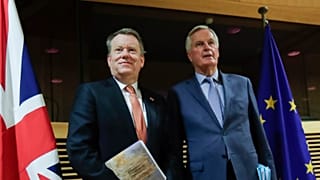 Michel Barnier and David Frost 