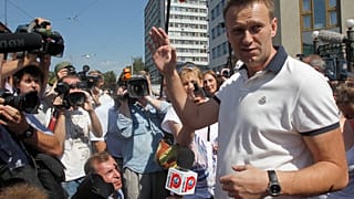Macron denuncia "tentativa de assassinato" de Navalny