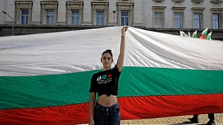 Une manifestante lors du 64ème jour de manifestation contre le gouvernement à Belgrade, le 10 septembre 2020