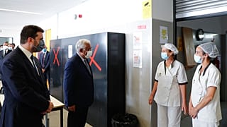 Primeiro-ministro, António Costa, acompanhado pelo ministro da Educação, Tiago Brandão Rodrigues, visita a escola AEB Educação e Formação em Benavente, Santarém