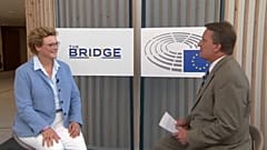 Monika Hohlmeier im Gespräch mit Stefan Grobe im Europäischen Parlament in Brüssel