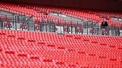 Az Arsenal és a Liverpool találkozója a Wembley üres lelátói előtt